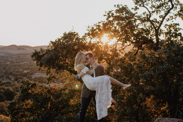 Vakantiefoto tijdens golden hour met warm strandlicht